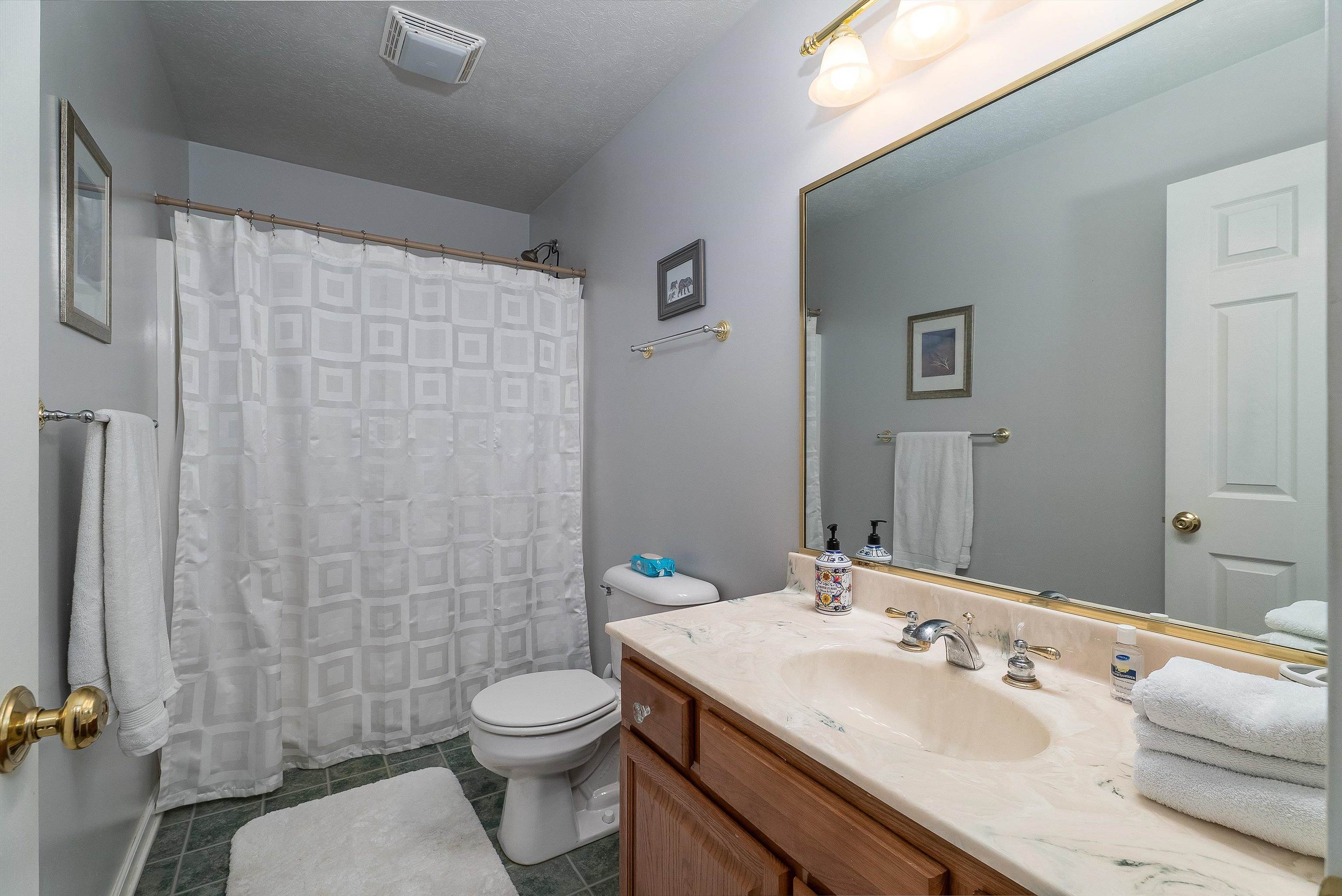 194 SPOTSWOOD LN, MCGAHEYSVILLE, Virginia 22840, 4 Bedrooms Bedrooms, ,3 BathroomsBathrooms,Residential,194 SPOTSWOOD LN,664461 MLS # 664461