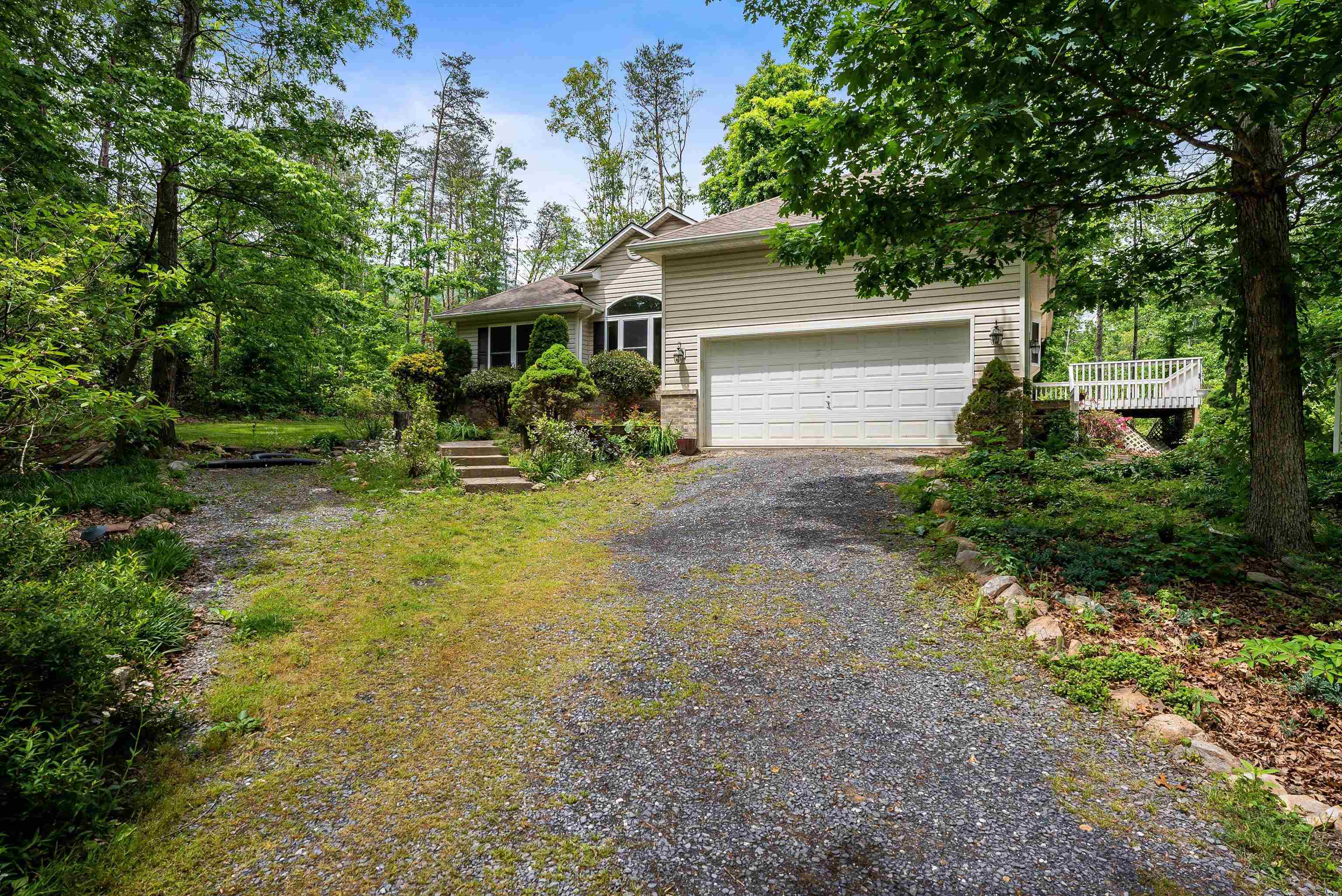 397 WHIPPOORWILL LN, LURAY, Virginia 22835, 3 Bedrooms Bedrooms, ,2 BathroomsBathrooms,Residential,397 WHIPPOORWILL LN,664462 MLS # 664462