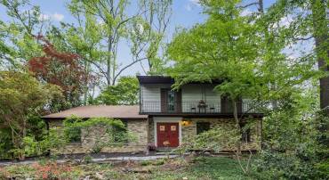 5936 RIVER DR, LORTON, Virginia 22079, 4 Bedrooms Bedrooms, ,2 BathroomsBathrooms,Residential,For sale,5936 RIVER DR,VAFX2232396 MLS # VAFX2232396