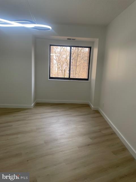 5903 MOUNT EAGLE DR #114, ALEXANDRIA, Virginia 22303, 2 Bedrooms Bedrooms, 6 Rooms Rooms,2 BathroomsBathrooms,Residential,For sale,5903 MOUNT EAGLE DR #114,VAFX2232592 MLS # VAFX2232592