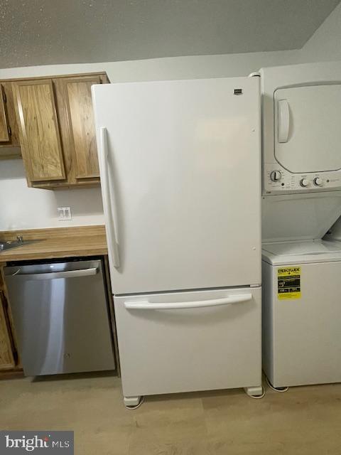 5903 MOUNT EAGLE DR #114, ALEXANDRIA, Virginia 22303, 2 Bedrooms Bedrooms, 6 Rooms Rooms,2 BathroomsBathrooms,Residential,For sale,5903 MOUNT EAGLE DR #114,VAFX2232592 MLS # VAFX2232592