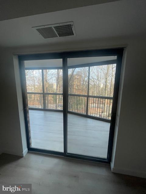 5903 MOUNT EAGLE DR #114, ALEXANDRIA, Virginia 22303, 2 Bedrooms Bedrooms, 6 Rooms Rooms,2 BathroomsBathrooms,Residential,For sale,5903 MOUNT EAGLE DR #114,VAFX2232592 MLS # VAFX2232592