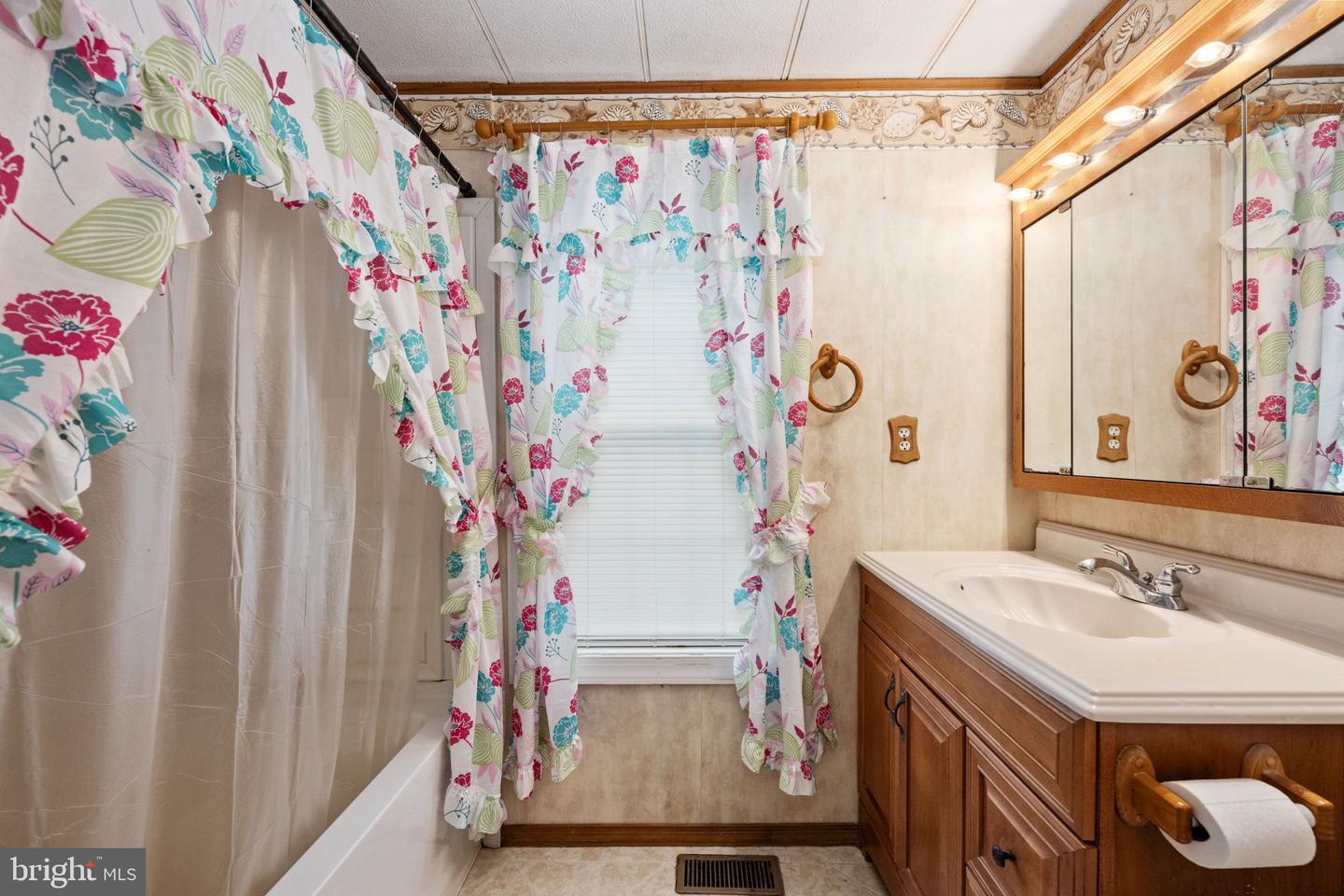494 ESKIMO HILL RD, STAFFORD, Virginia 22554, 3 Bedrooms Bedrooms, ,1 BathroomBathrooms,Residential,For sale,494 ESKIMO HILL RD,VAST2037668 MLS # VAST2037668