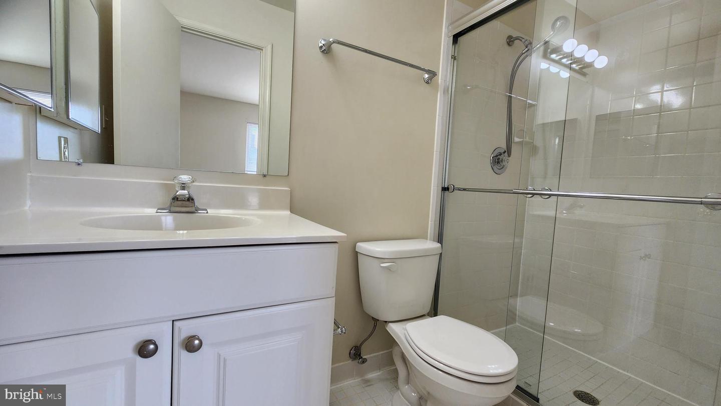 2028 6TH ST S, ARLINGTON, Virginia 22204, 2 Bedrooms Bedrooms, ,3 BathroomsBathrooms,Residential,For sale,2028 6TH ST S,VAAR2055752 MLS # VAAR2055752