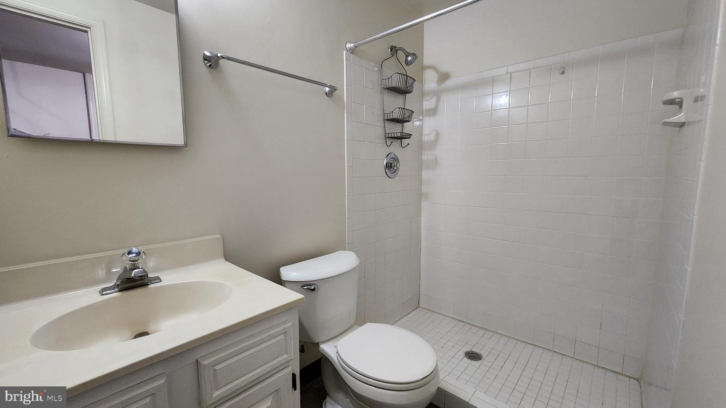 2028 6TH ST S, ARLINGTON, Virginia 22204, 2 Bedrooms Bedrooms, ,3 BathroomsBathrooms,Residential,For sale,2028 6TH ST S,VAAR2055752 MLS # VAAR2055752