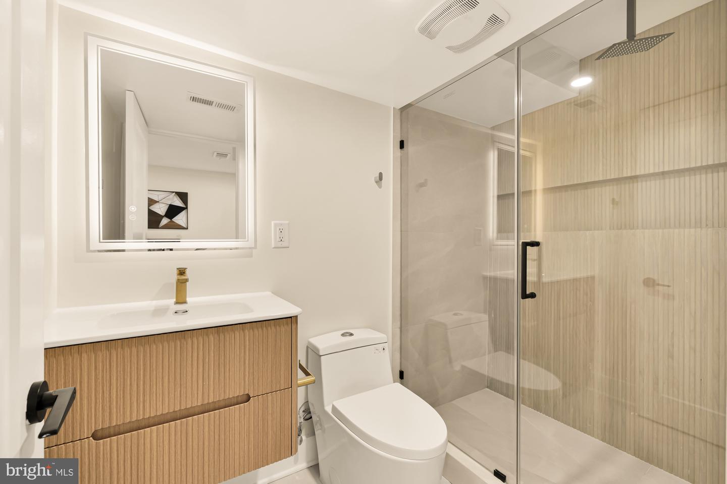 7703 12TH ST NW, WASHINGTON, District Of Columbia 20012, 5 Bedrooms Bedrooms, ,4 BathroomsBathrooms,Residential,For sale,7703 12TH ST NW,DCDC2195424 MLS # DCDC2195424