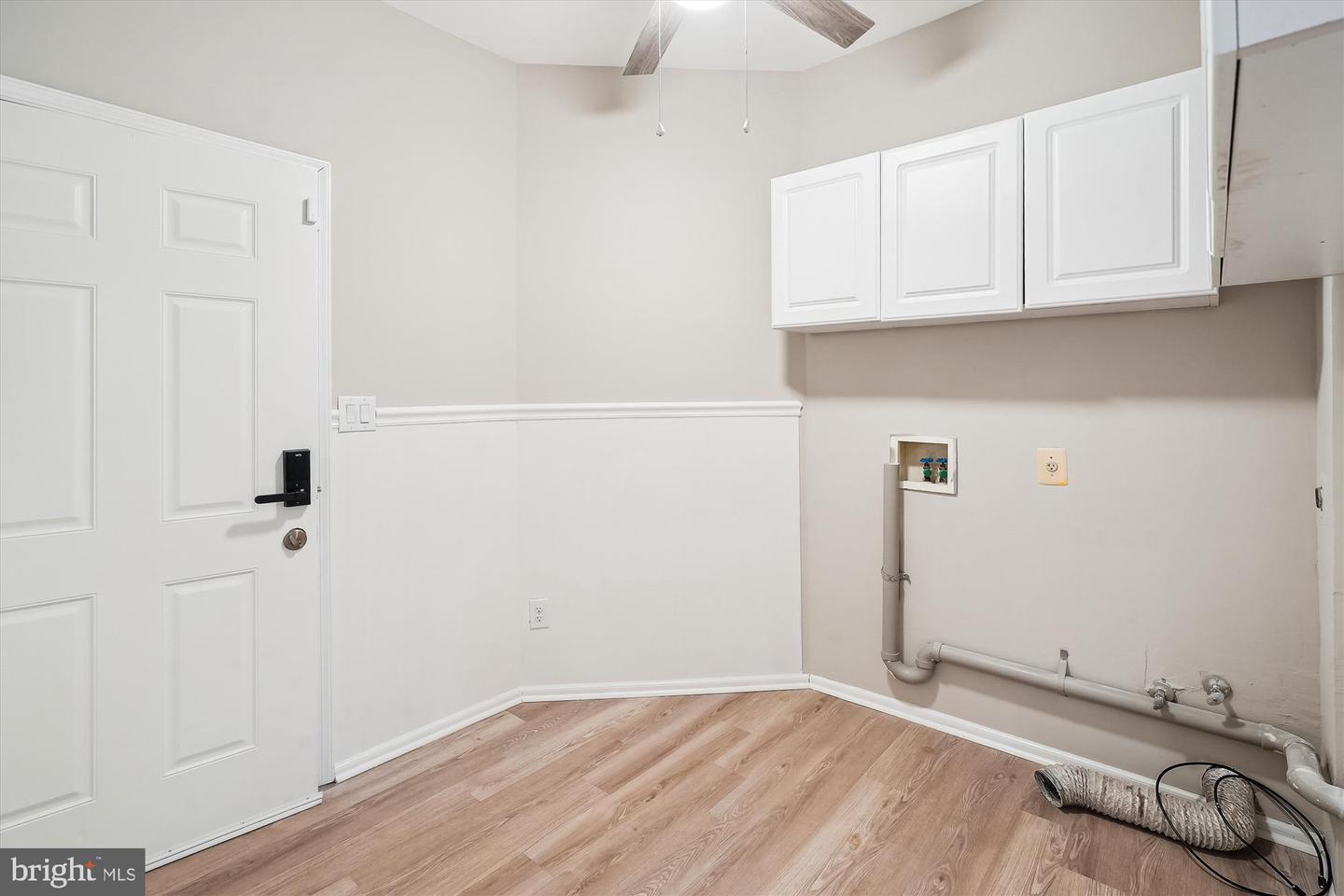 5856 KITTEWAN CT, MANASSAS, Virginia 20112, 4 Bedrooms Bedrooms, ,3 BathroomsBathrooms,Residential,For sale,5856 KITTEWAN CT,VAPW2092168 MLS # VAPW2092168