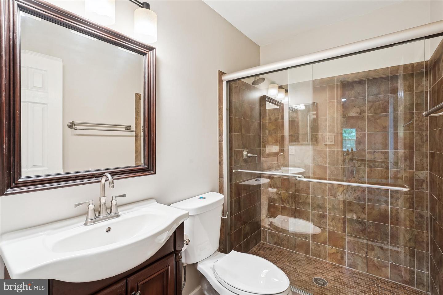 5856 KITTEWAN CT, MANASSAS, Virginia 20112, 4 Bedrooms Bedrooms, ,3 BathroomsBathrooms,Residential,For sale,5856 KITTEWAN CT,VAPW2092168 MLS # VAPW2092168