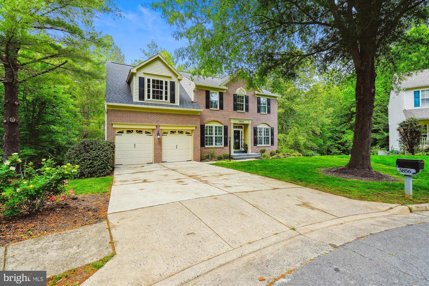 5856 KITTEWAN CT, MANASSAS, Virginia 20112, 4 Bedrooms Bedrooms, ,3 BathroomsBathrooms,Residential,For sale,5856 KITTEWAN CT,VAPW2092168 MLS # VAPW2092168