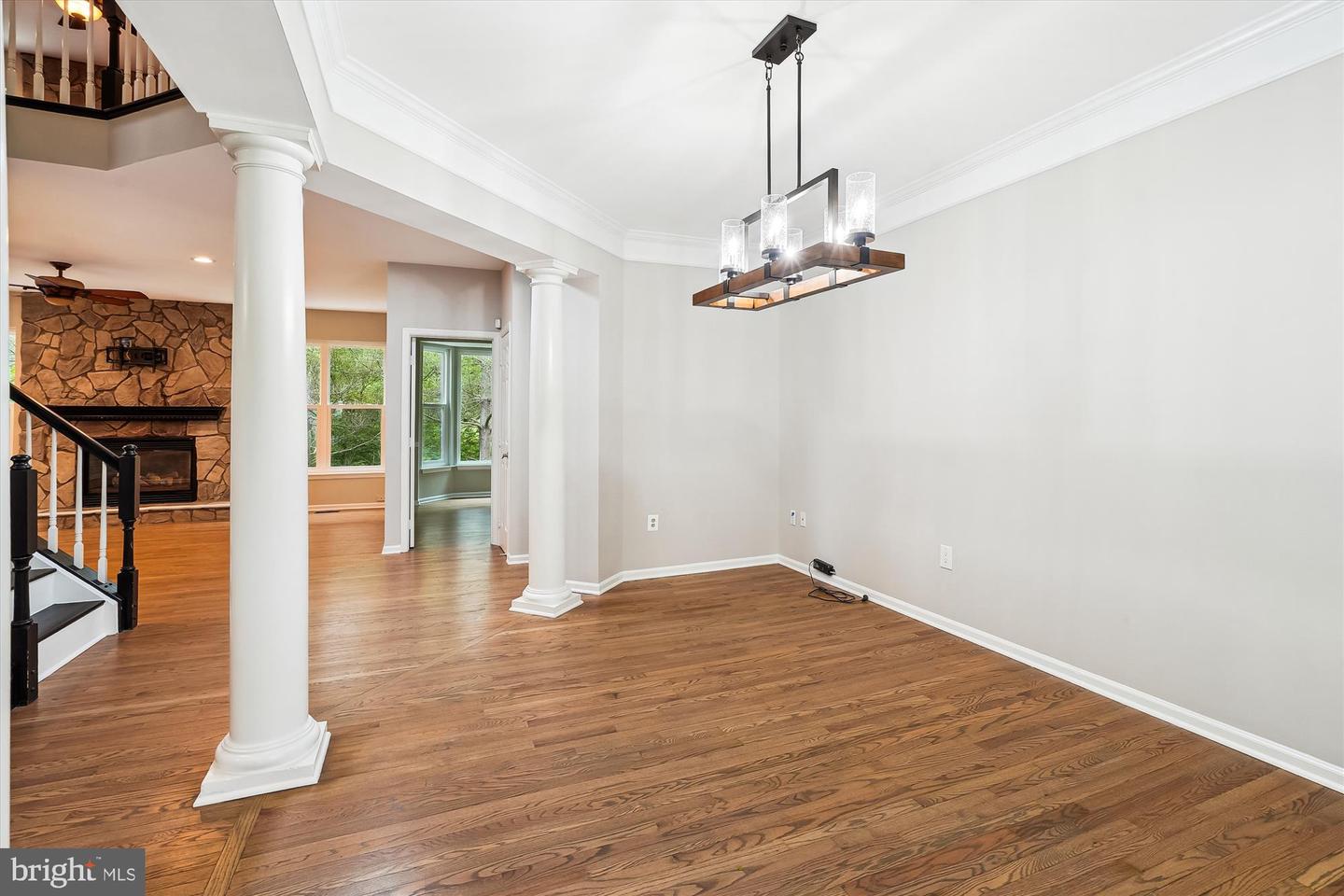 5856 KITTEWAN CT, MANASSAS, Virginia 20112, 4 Bedrooms Bedrooms, ,3 BathroomsBathrooms,Residential,For sale,5856 KITTEWAN CT,VAPW2092168 MLS # VAPW2092168