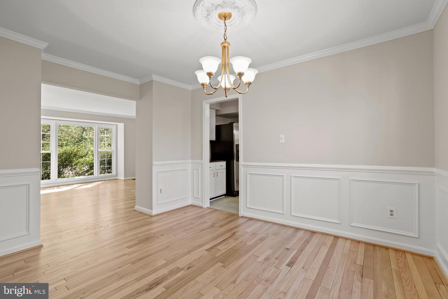 1008 PAGE CT, HERNDON, Virginia 20170, 5 Bedrooms Bedrooms, ,3 BathroomsBathrooms,Residential,For sale,1008 PAGE CT,VAFX2234944 MLS # VAFX2234944
