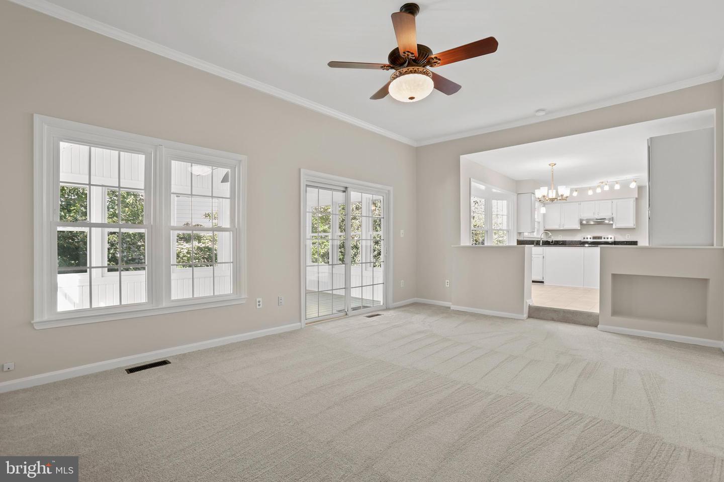 1008 PAGE CT, HERNDON, Virginia 20170, 5 Bedrooms Bedrooms, ,3 BathroomsBathrooms,Residential,For sale,1008 PAGE CT,VAFX2234944 MLS # VAFX2234944