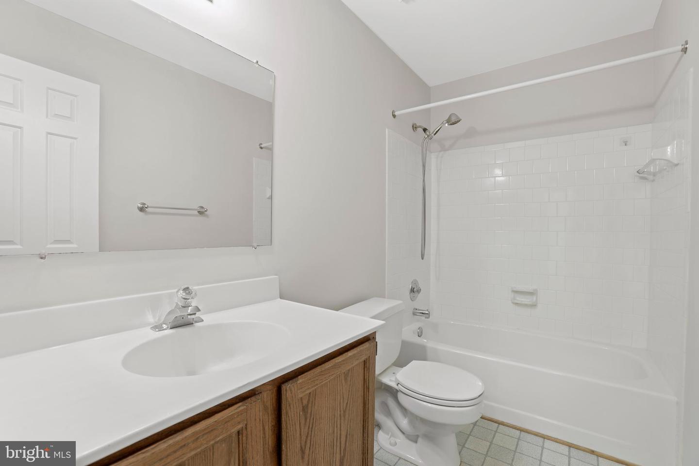 1008 PAGE CT, HERNDON, Virginia 20170, 5 Bedrooms Bedrooms, ,3 BathroomsBathrooms,Residential,For sale,1008 PAGE CT,VAFX2234944 MLS # VAFX2234944