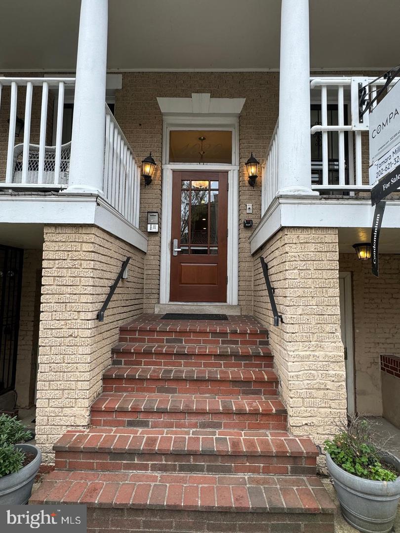 1030 FAIRMONT ST NW #202, WASHINGTON, District Of Columbia 20001, 2 Bedrooms Bedrooms, ,1 BathroomBathrooms,Residential,For sale,1030 FAIRMONT ST NW #202,DCDC2196104 MLS # DCDC2196104
