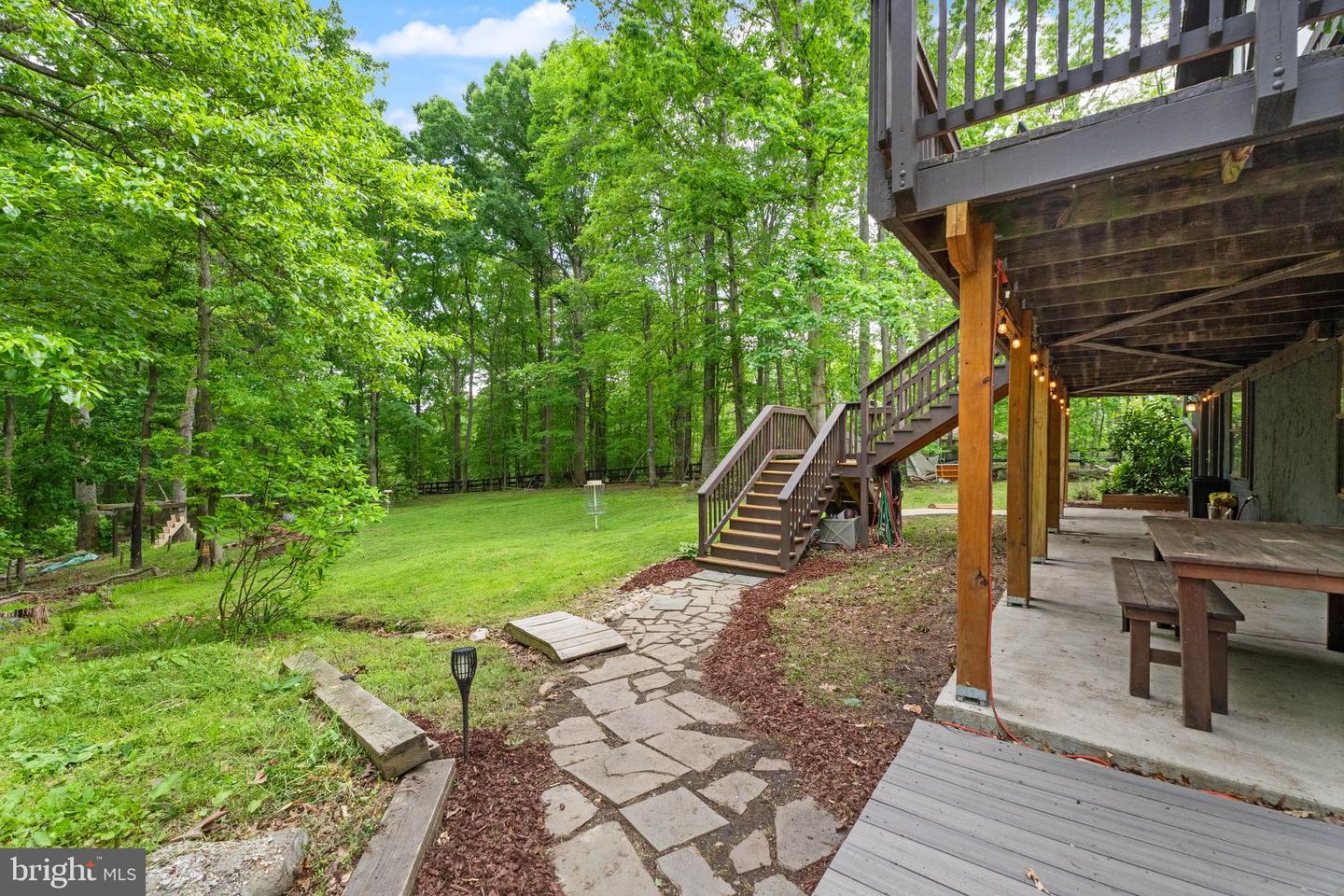 11713 HENDERSON RD, CLIFTON, Virginia 20124, 4 Bedrooms Bedrooms, ,3 BathroomsBathrooms,Residential,For sale,11713 HENDERSON RD,VAFX2235162 MLS # VAFX2235162