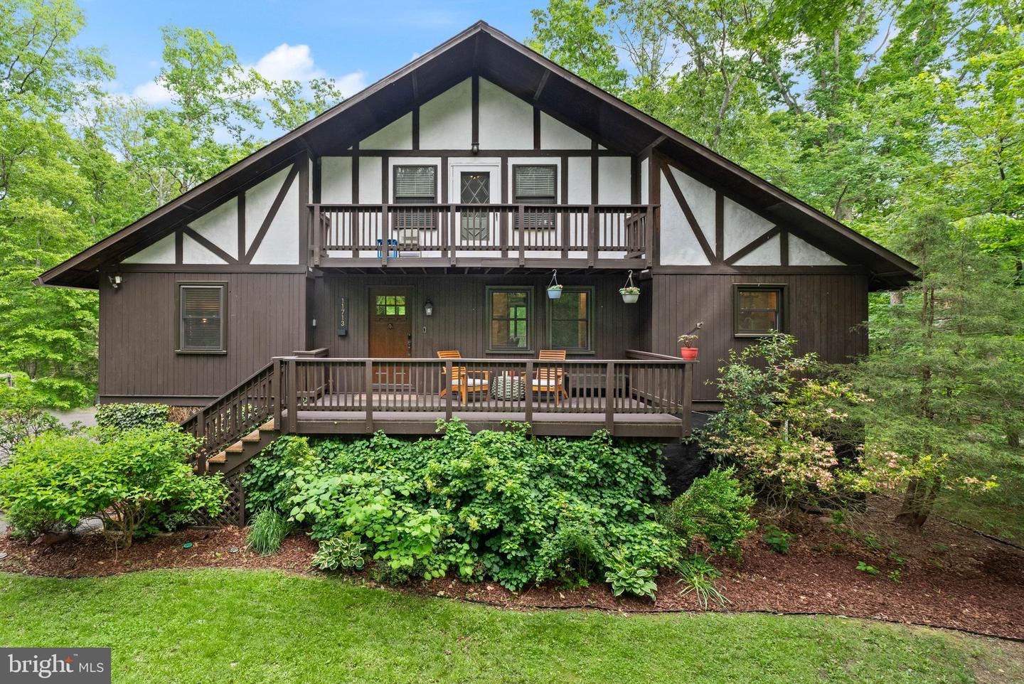 11713 HENDERSON RD, CLIFTON, Virginia 20124, 4 Bedrooms Bedrooms, ,3 BathroomsBathrooms,Residential,For sale,11713 HENDERSON RD,VAFX2235162 MLS # VAFX2235162