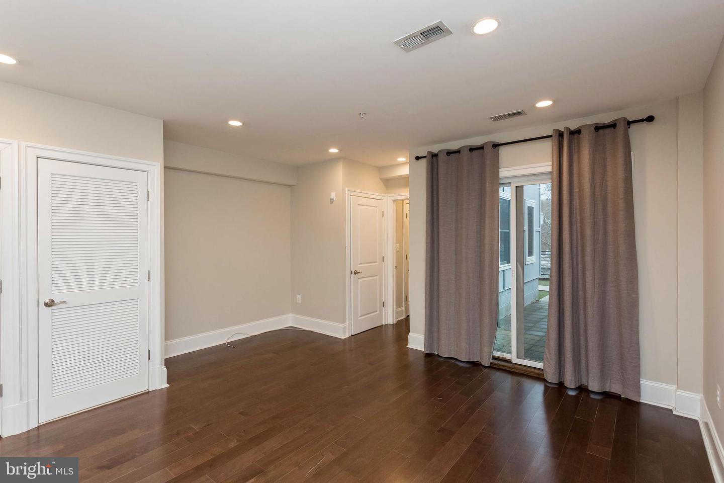 3937 DAVIS PL NW #2, WASHINGTON, District Of Columbia 20007, 2 Bedrooms Bedrooms, ,2 BathroomsBathrooms,Residential,For sale,3937 DAVIS PL NW #2,DCDC2196418 MLS # DCDC2196418