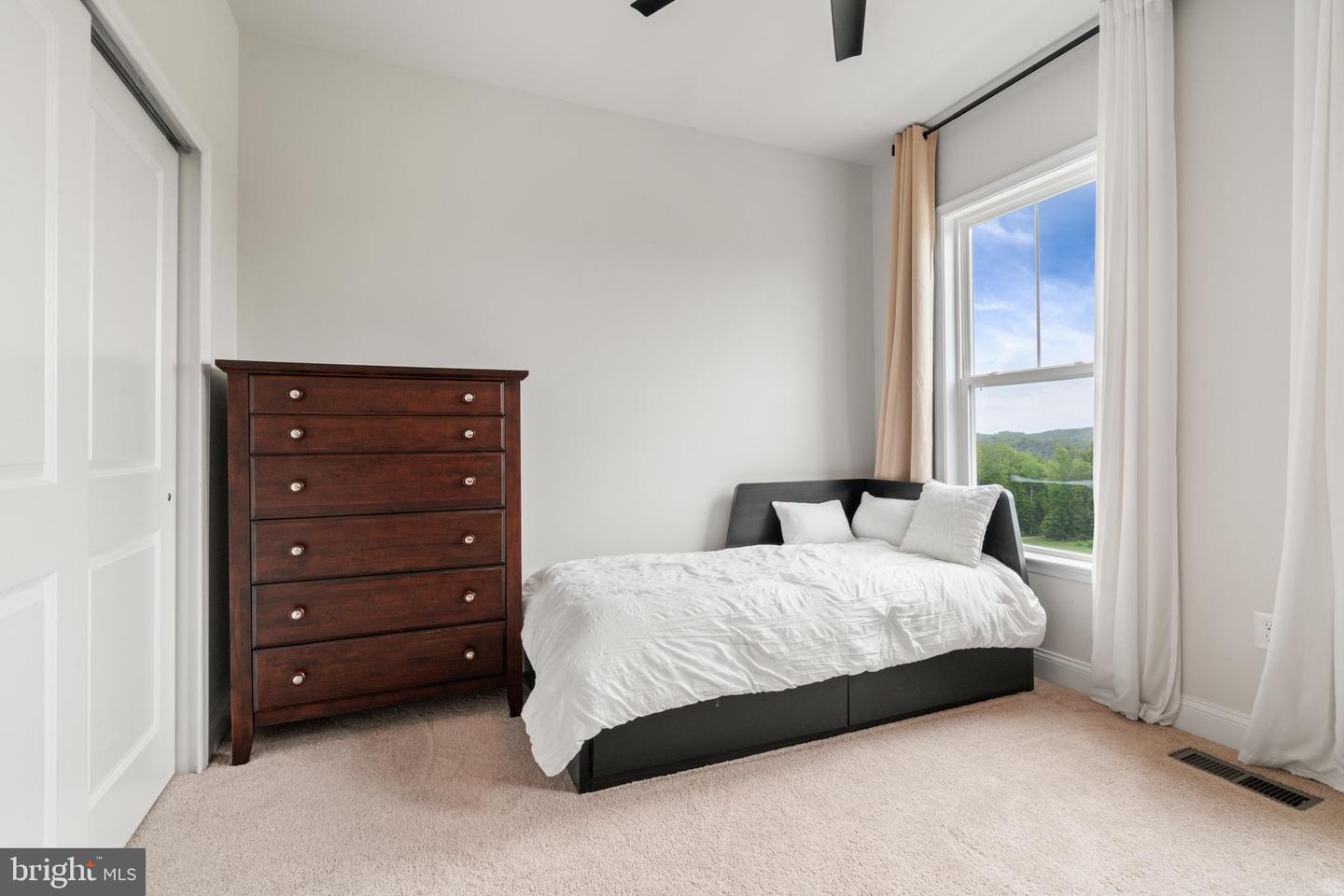 17181 BRANCHED OAK RD, DUMFRIES, Virginia 22026, 4 Bedrooms Bedrooms, ,3 BathroomsBathrooms,Residential,For sale,17181 BRANCHED OAK RD,VAPW2093552 MLS # VAPW2093552