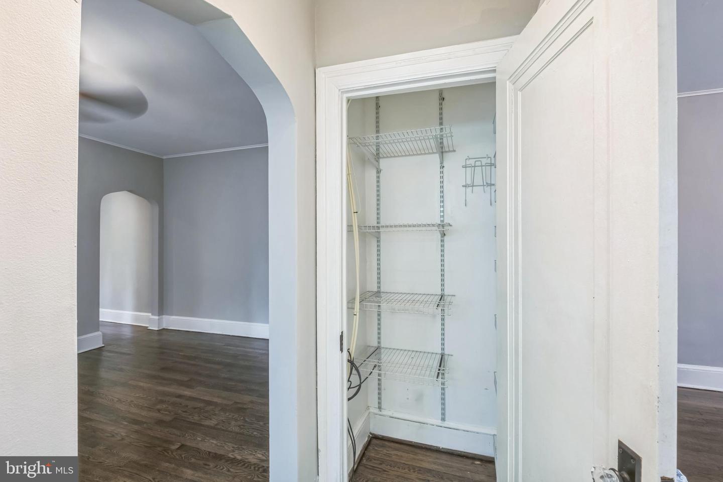208 FARRAGUT ST NW #104, WASHINGTON, District Of Columbia 20011, 1 Bedroom Bedrooms, ,1 BathroomBathrooms,Residential,For sale,208 FARRAGUT ST NW #104,DCDC2198598 MLS # DCDC2198598