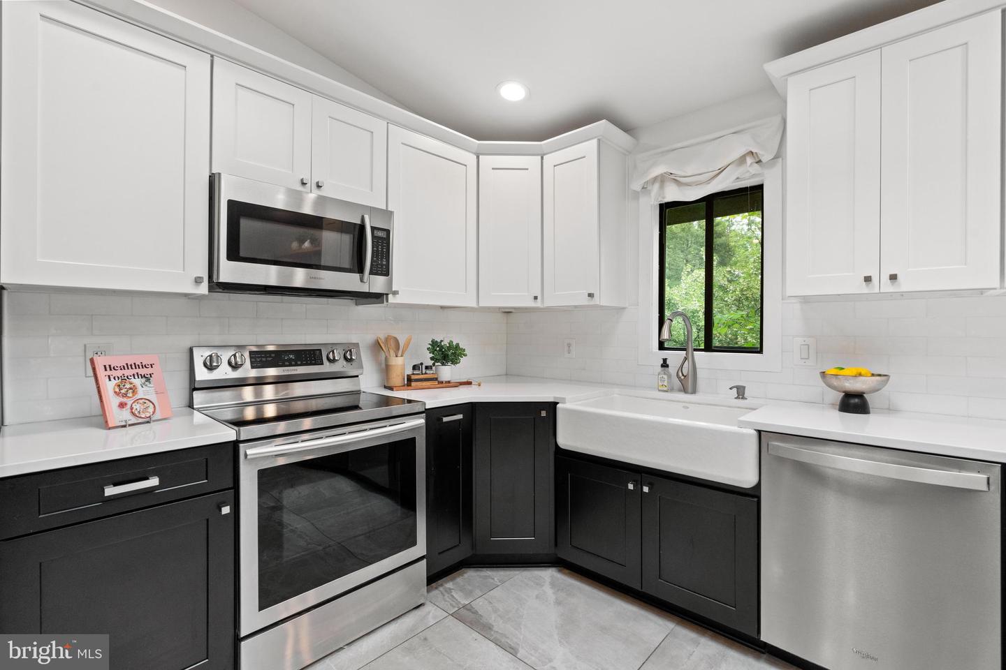 7214 HICKORY ST, FALLS CHURCH, Virginia 22043, 4 Bedrooms Bedrooms, ,3 BathroomsBathrooms,Residential,For sale,7214 HICKORY ST,VAFX2238142 MLS # VAFX2238142