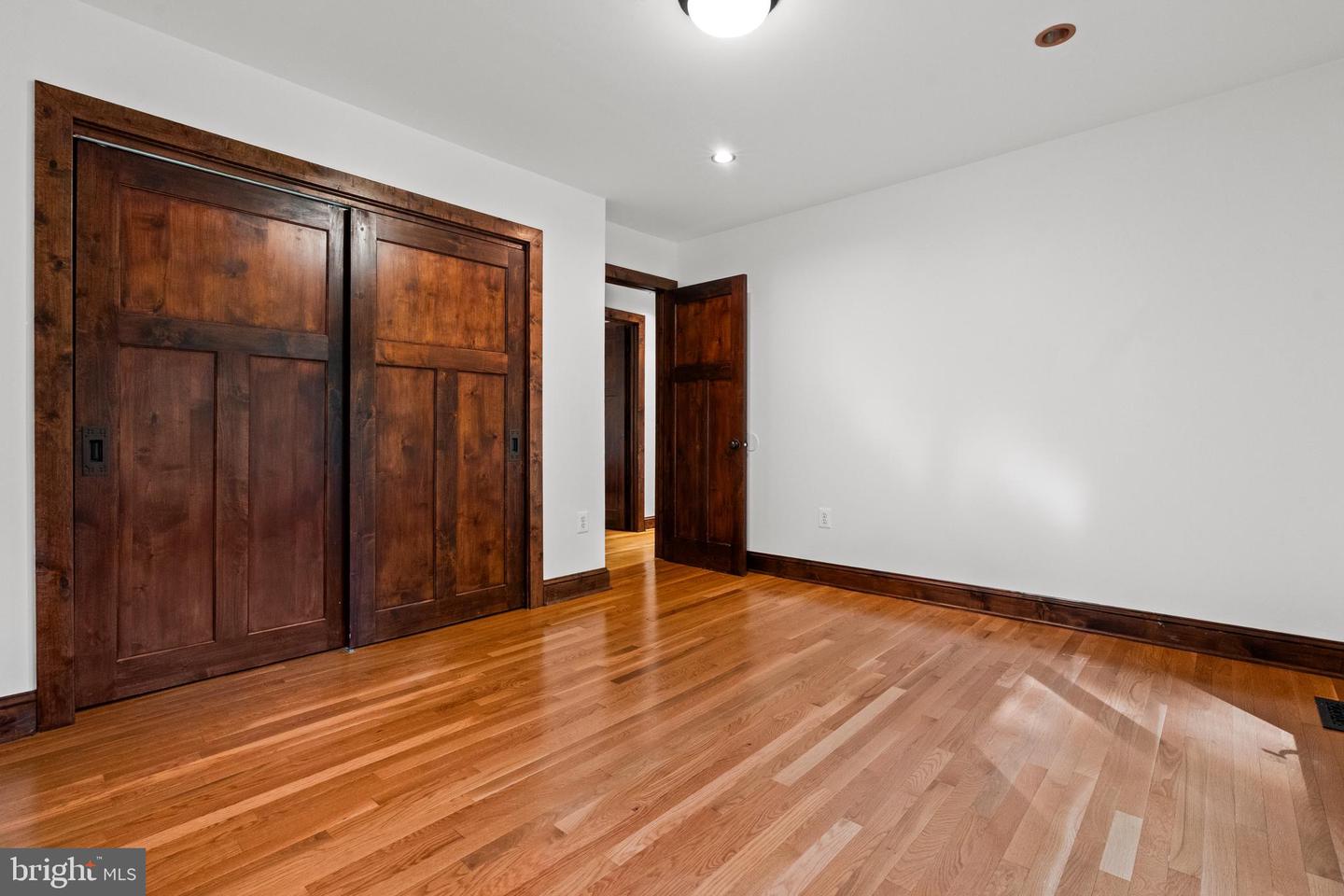 7214 HICKORY ST, FALLS CHURCH, Virginia 22043, 4 Bedrooms Bedrooms, ,3 BathroomsBathrooms,Residential,For sale,7214 HICKORY ST,VAFX2238142 MLS # VAFX2238142