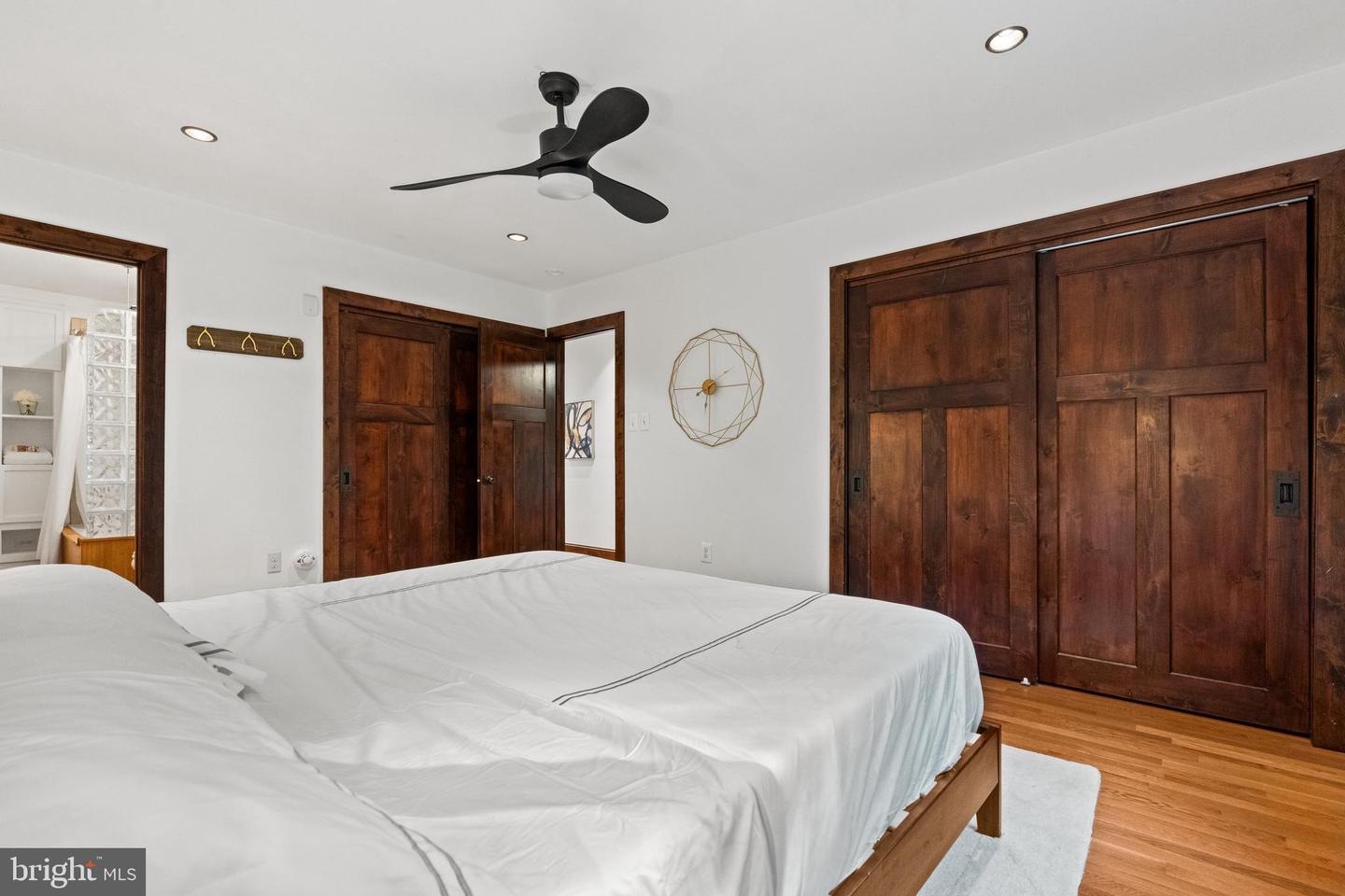 7214 HICKORY ST, FALLS CHURCH, Virginia 22043, 4 Bedrooms Bedrooms, ,3 BathroomsBathrooms,Residential,For sale,7214 HICKORY ST,VAFX2238142 MLS # VAFX2238142