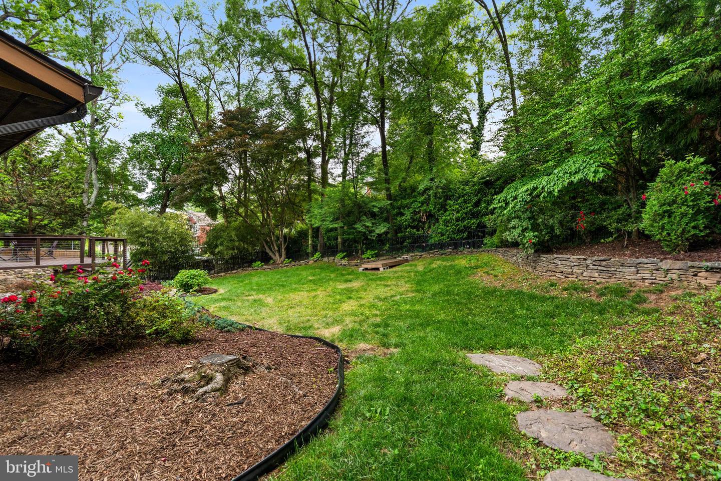 7214 HICKORY ST, FALLS CHURCH, Virginia 22043, 4 Bedrooms Bedrooms, ,3 BathroomsBathrooms,Residential,For sale,7214 HICKORY ST,VAFX2238142 MLS # VAFX2238142