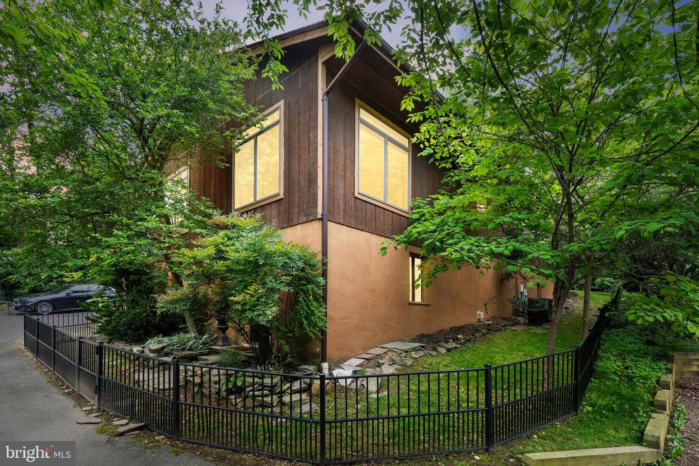 7214 HICKORY ST, FALLS CHURCH, Virginia 22043, 4 Bedrooms Bedrooms, ,3 BathroomsBathrooms,Residential,For sale,7214 HICKORY ST,VAFX2238142 MLS # VAFX2238142
