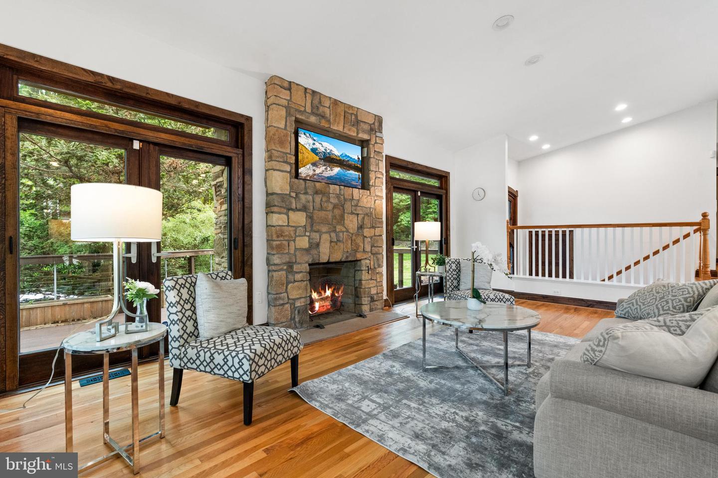 7214 HICKORY ST, FALLS CHURCH, Virginia 22043, 4 Bedrooms Bedrooms, ,3 BathroomsBathrooms,Residential,For sale,7214 HICKORY ST,VAFX2238142 MLS # VAFX2238142