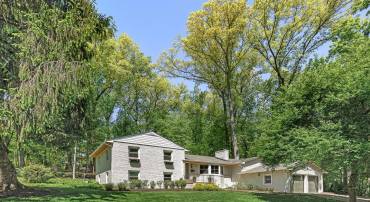 3416 RUSTIC WAY LN, FALLS CHURCH, Virginia 22044, 5 Bedrooms Bedrooms, ,3 BathroomsBathrooms,Residential,For sale,3416 RUSTIC WAY LN,VAFX2238308 MLS # VAFX2238308