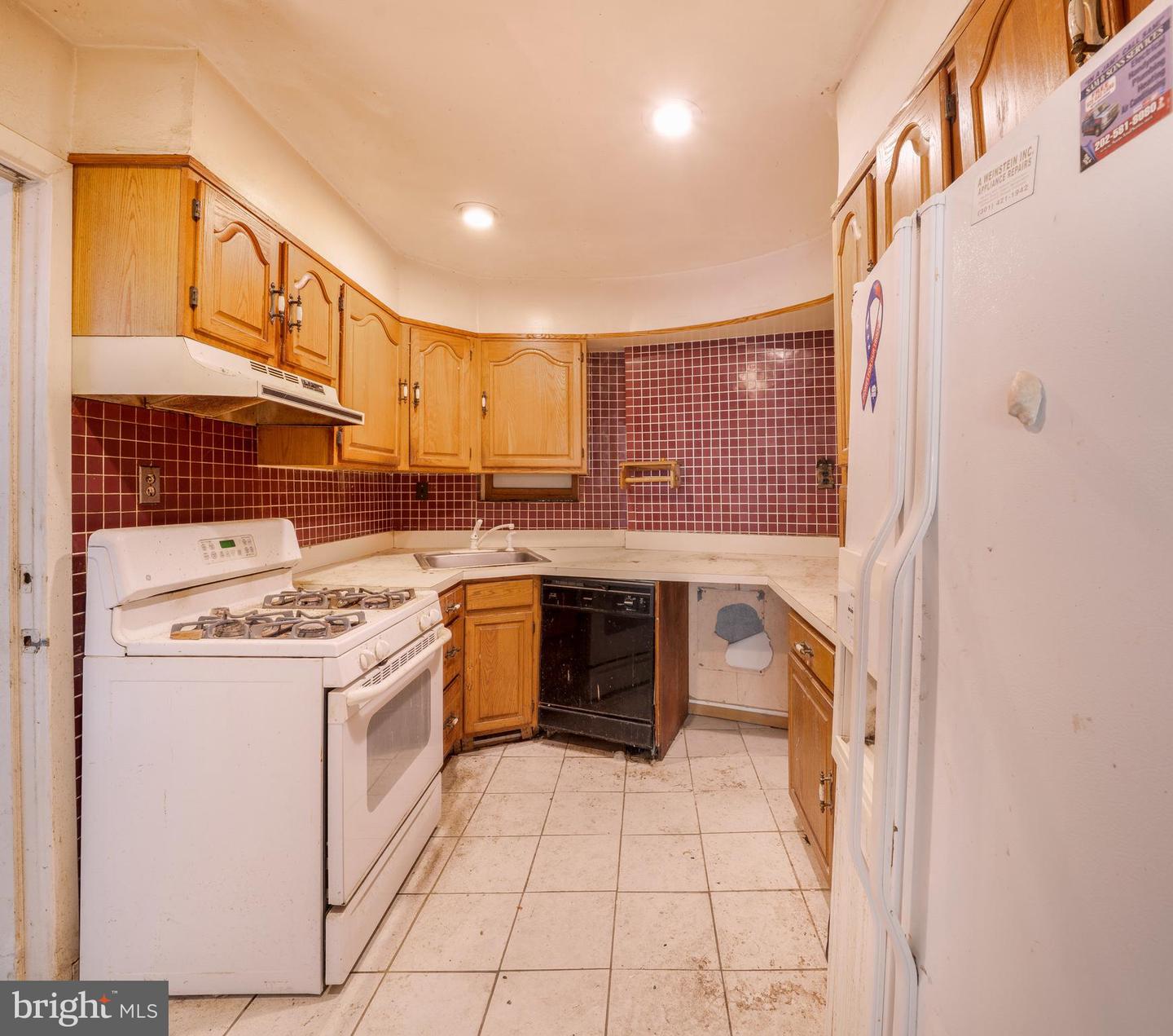 410 G ST NE, WASHINGTON, District Of Columbia 20002, 3 Bedrooms Bedrooms, ,3 BathroomsBathrooms,Residential,For sale,410 G ST NE,DCDC2198794 MLS # DCDC2198794