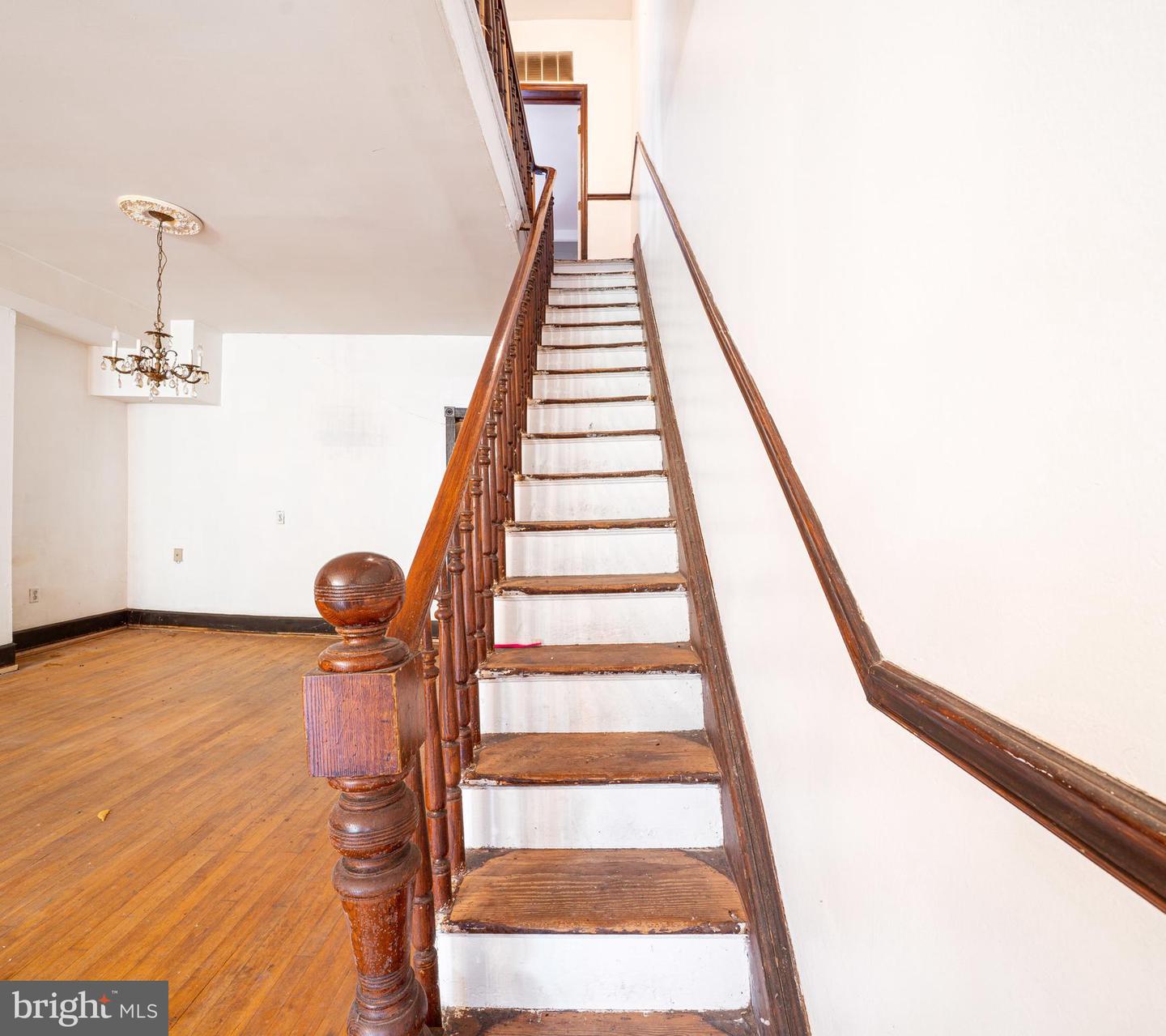410 G ST NE, WASHINGTON, District Of Columbia 20002, 3 Bedrooms Bedrooms, ,3 BathroomsBathrooms,Residential,For sale,410 G ST NE,DCDC2198794 MLS # DCDC2198794