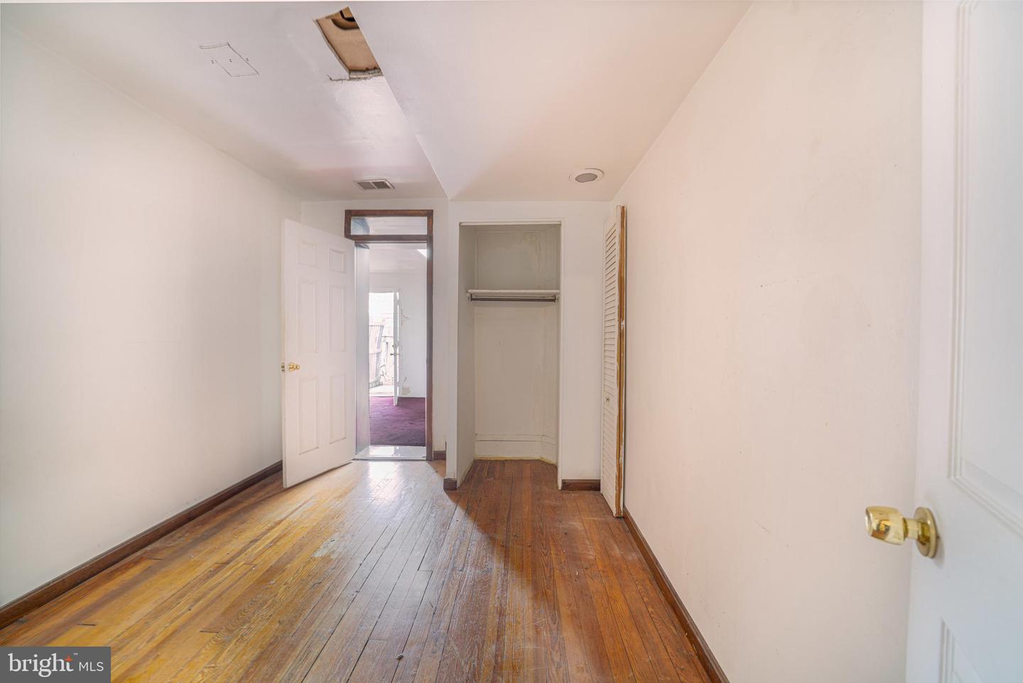 410 G ST NE, WASHINGTON, District Of Columbia 20002, 3 Bedrooms Bedrooms, ,3 BathroomsBathrooms,Residential,For sale,410 G ST NE,DCDC2198794 MLS # DCDC2198794