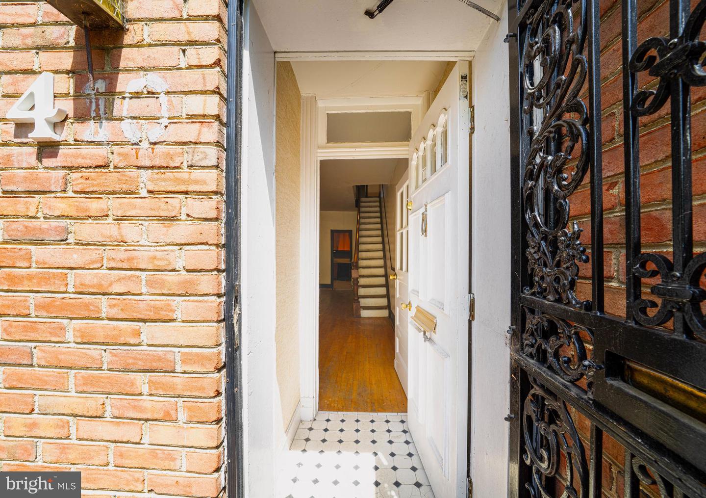 410 G ST NE, WASHINGTON, District Of Columbia 20002, 3 Bedrooms Bedrooms, ,3 BathroomsBathrooms,Residential,For sale,410 G ST NE,DCDC2198794 MLS # DCDC2198794