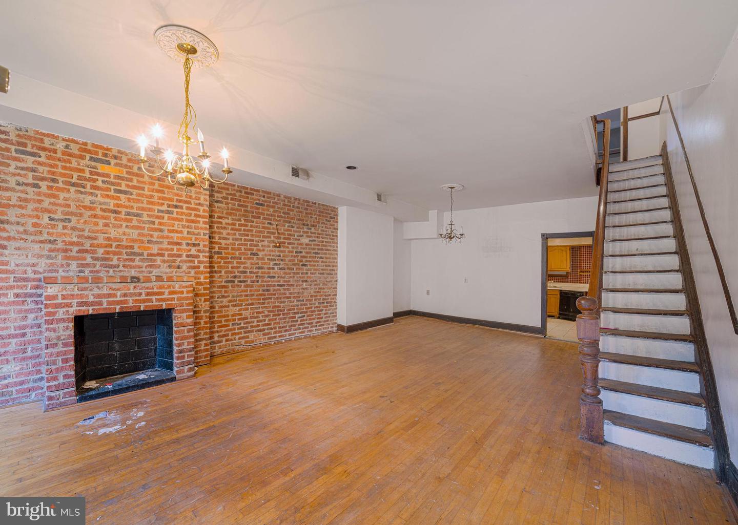 410 G ST NE, WASHINGTON, District Of Columbia 20002, 3 Bedrooms Bedrooms, ,3 BathroomsBathrooms,Residential,For sale,410 G ST NE,DCDC2198794 MLS # DCDC2198794