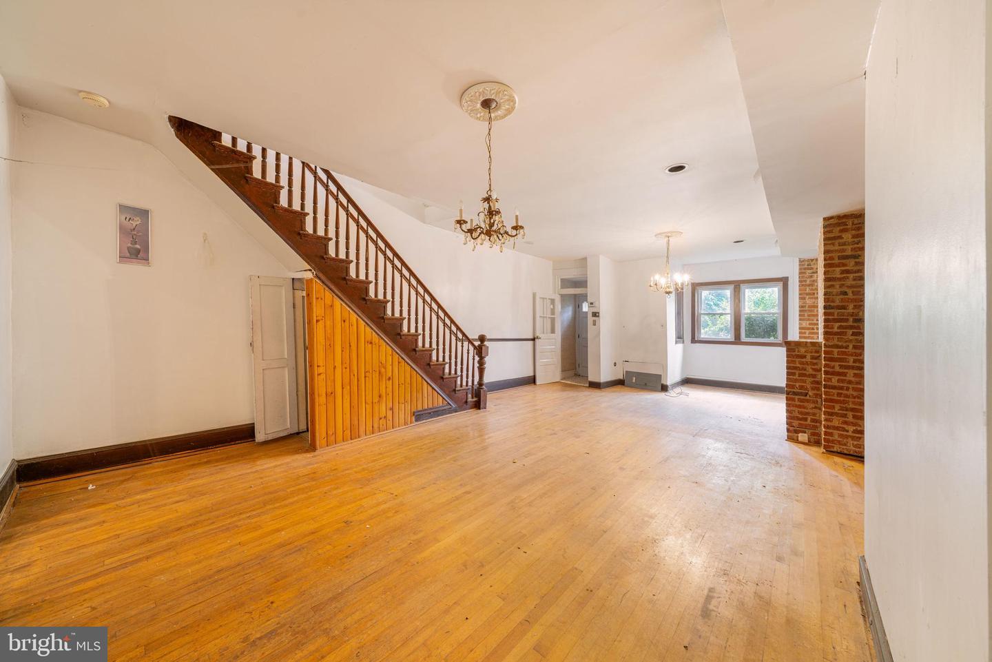 410 G ST NE, WASHINGTON, District Of Columbia 20002, 3 Bedrooms Bedrooms, ,3 BathroomsBathrooms,Residential,For sale,410 G ST NE,DCDC2198794 MLS # DCDC2198794