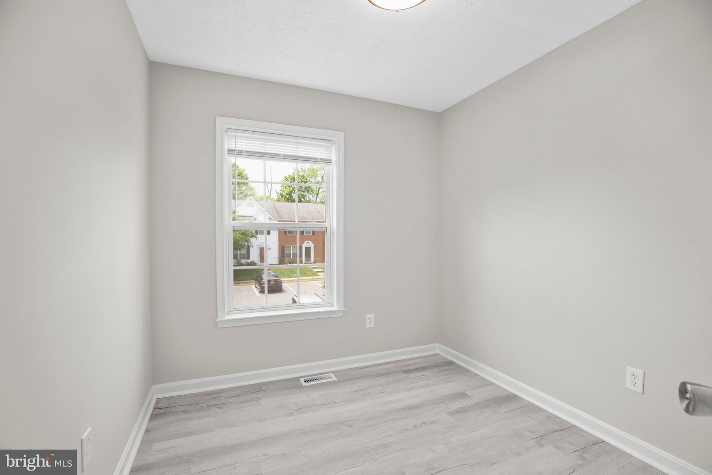 9811 W MIDLAND WAY, FREDERICKSBURG, Virginia 22408, 3 Bedrooms Bedrooms, ,2 BathroomsBathrooms,Residential,For sale,9811 W MIDLAND WAY,VASP2032800 MLS # VASP2032800