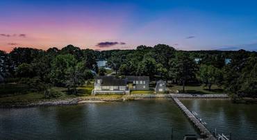 2215 DITCHLEY ROAD, KILMARNOCK, Virginia 22482, 4 Bedrooms Bedrooms, 9 Rooms Rooms,3 BathroomsBathrooms,Residential,For sale,2215 DITCHLEY ROAD,VANV2001578 MLS # VANV2001578