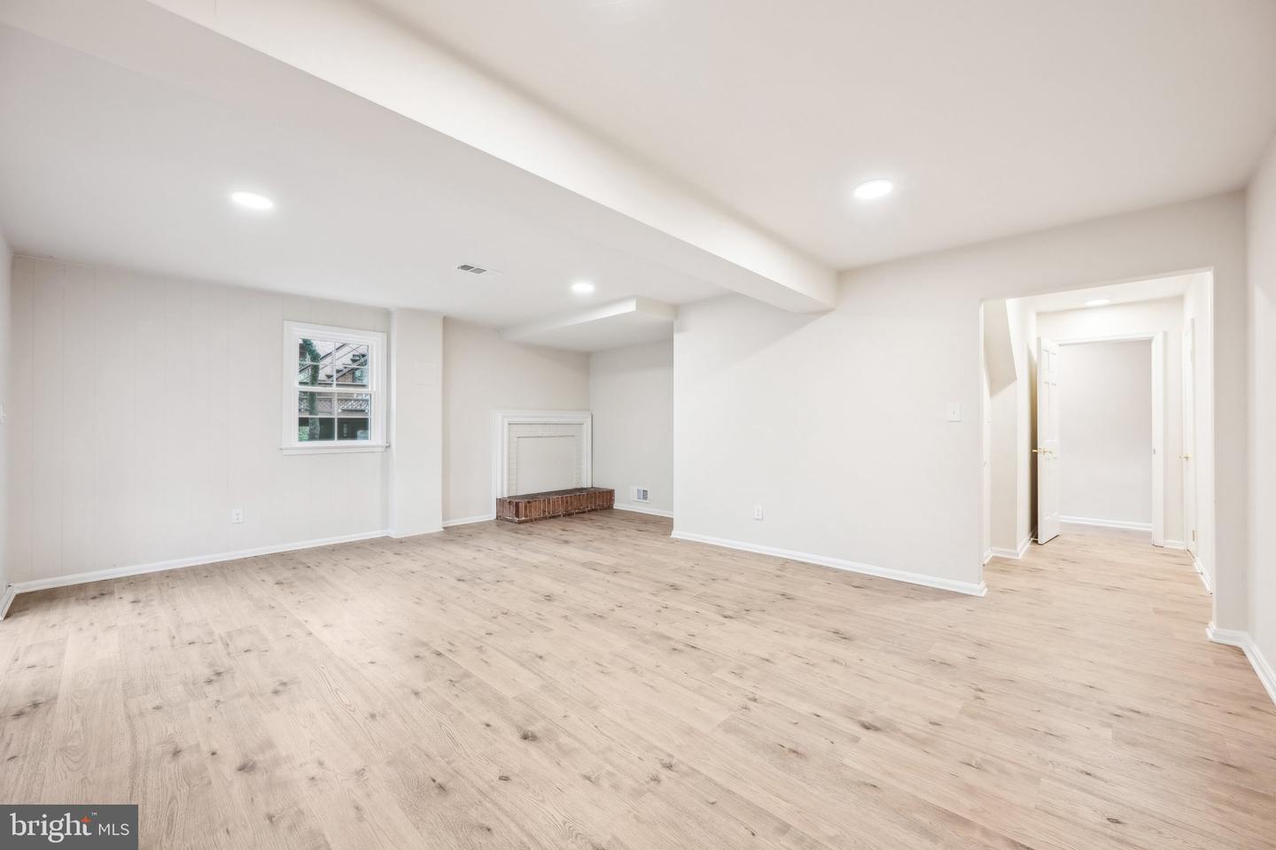 2827 ELLICOTT ST NW, WASHINGTON, District Of Columbia 20008, 5 Bedrooms Bedrooms, ,4 BathroomsBathrooms,Residential,For sale,2827 ELLICOTT ST NW,DCDC2199074 MLS # DCDC2199074