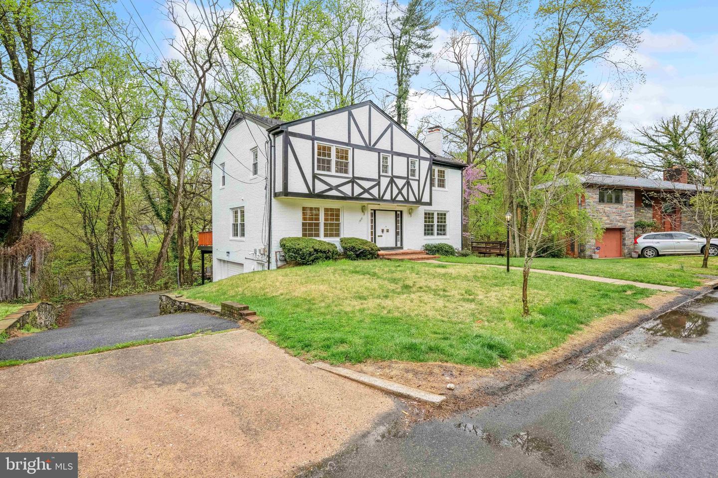 2827 ELLICOTT ST NW, WASHINGTON, District Of Columbia 20008, 5 Bedrooms Bedrooms, ,4 BathroomsBathrooms,Residential,For sale,2827 ELLICOTT ST NW,DCDC2199074 MLS # DCDC2199074