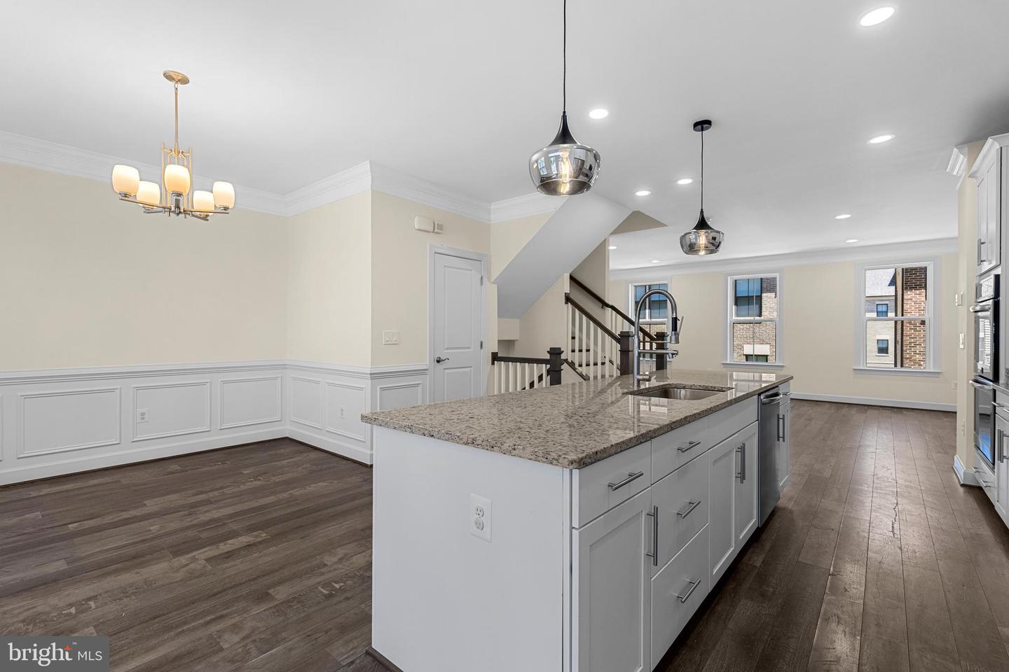 3745 SIGNAL KNOB CT, FALLS CHURCH, Virginia 22041, 4 Bedrooms Bedrooms, ,2 BathroomsBathrooms,Residential,For sale,3745 SIGNAL KNOB CT,VAFX2238810 MLS # VAFX2238810