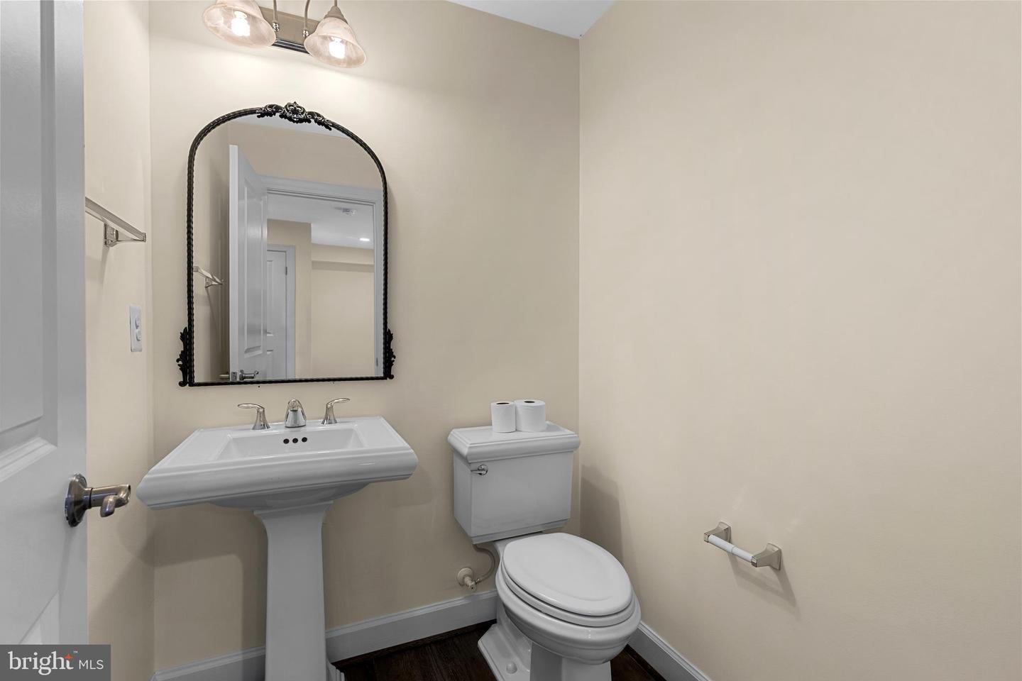 3745 SIGNAL KNOB CT, FALLS CHURCH, Virginia 22041, 4 Bedrooms Bedrooms, ,2 BathroomsBathrooms,Residential,For sale,3745 SIGNAL KNOB CT,VAFX2238810 MLS # VAFX2238810
