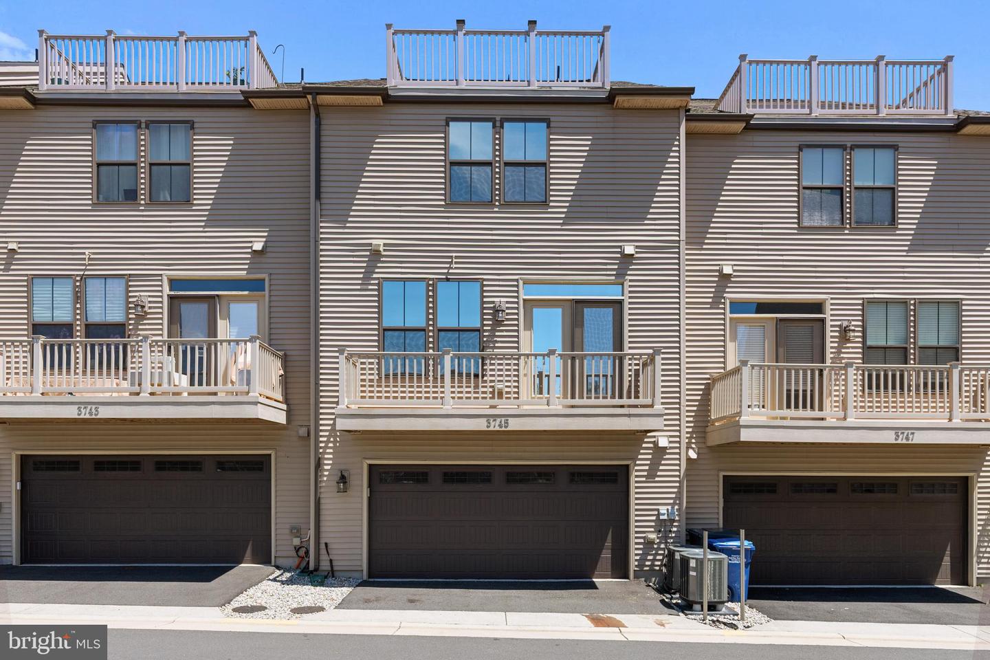 3745 SIGNAL KNOB CT, FALLS CHURCH, Virginia 22041, 4 Bedrooms Bedrooms, ,2 BathroomsBathrooms,Residential,For sale,3745 SIGNAL KNOB CT,VAFX2238810 MLS # VAFX2238810