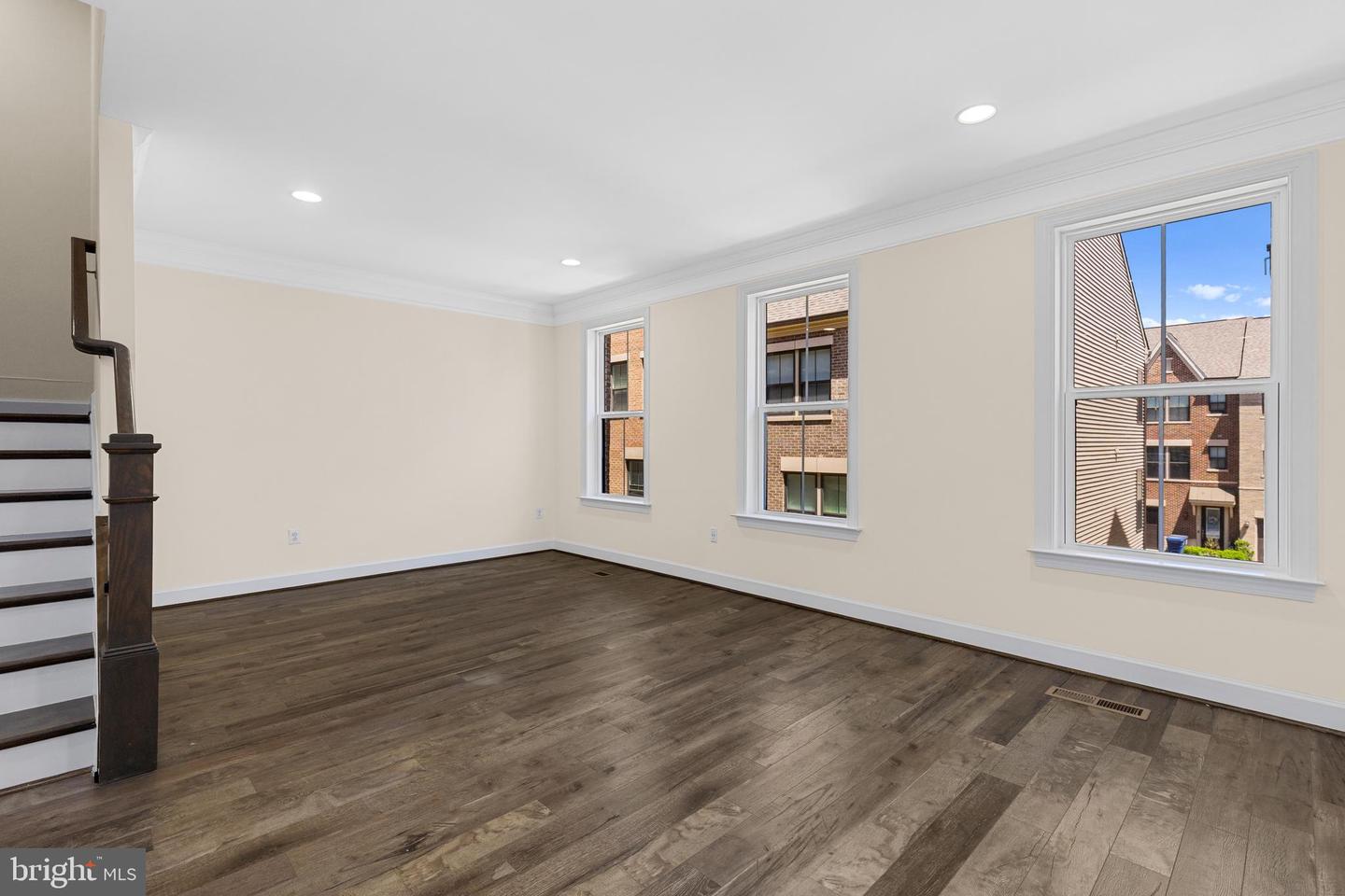 3745 SIGNAL KNOB CT, FALLS CHURCH, Virginia 22041, 4 Bedrooms Bedrooms, ,2 BathroomsBathrooms,Residential,For sale,3745 SIGNAL KNOB CT,VAFX2238810 MLS # VAFX2238810