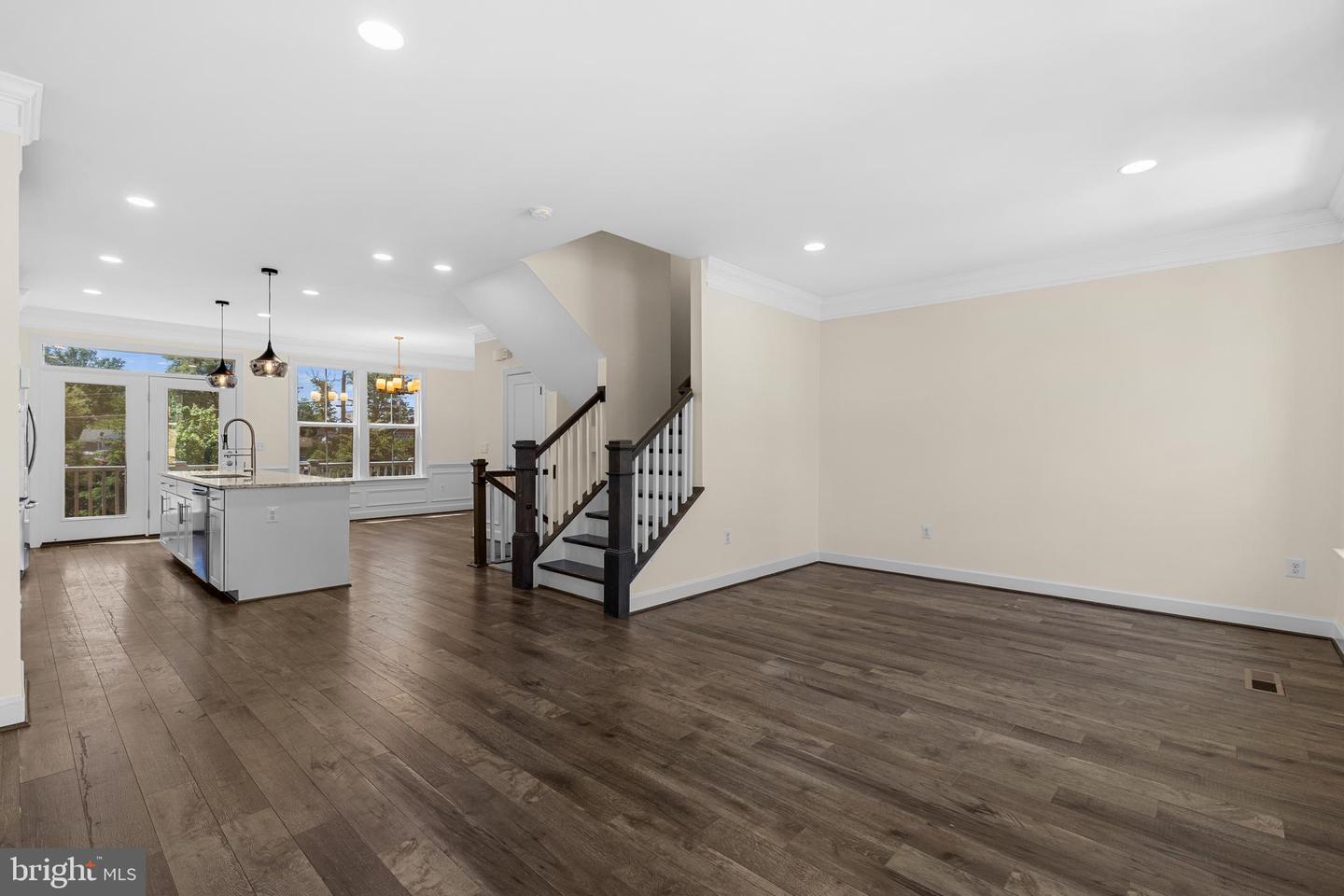 3745 SIGNAL KNOB CT, FALLS CHURCH, Virginia 22041, 4 Bedrooms Bedrooms, ,2 BathroomsBathrooms,Residential,For sale,3745 SIGNAL KNOB CT,VAFX2238810 MLS # VAFX2238810