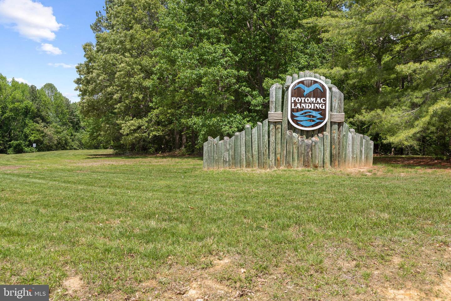 6318 SUNRISE CT, KING GEORGE, Virginia 22485, 3 Bedrooms Bedrooms, ,2 BathroomsBathrooms,Residential,For sale,6318 SUNRISE CT,VAKG2006394 MLS # VAKG2006394