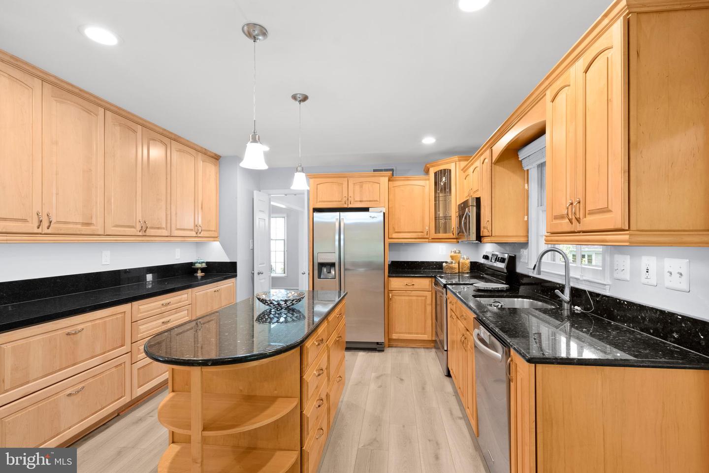 5426 FLINT TAVERN PL, BURKE, Virginia 22015, 5 Bedrooms Bedrooms, ,3 BathroomsBathrooms,Residential,For sale,5426 FLINT TAVERN PL,VAFX2238982 MLS # VAFX2238982