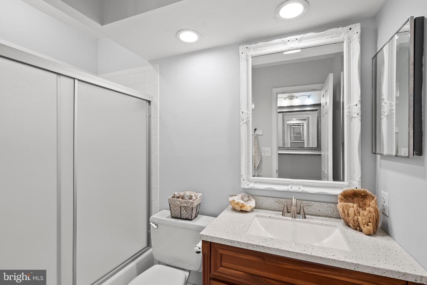 5426 FLINT TAVERN PL, BURKE, Virginia 22015, 5 Bedrooms Bedrooms, ,3 BathroomsBathrooms,Residential,For sale,5426 FLINT TAVERN PL,VAFX2238982 MLS # VAFX2238982