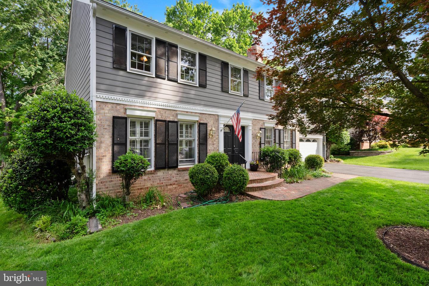 5426 FLINT TAVERN PL, BURKE, Virginia 22015, 5 Bedrooms Bedrooms, ,3 BathroomsBathrooms,Residential,For sale,5426 FLINT TAVERN PL,VAFX2238982 MLS # VAFX2238982