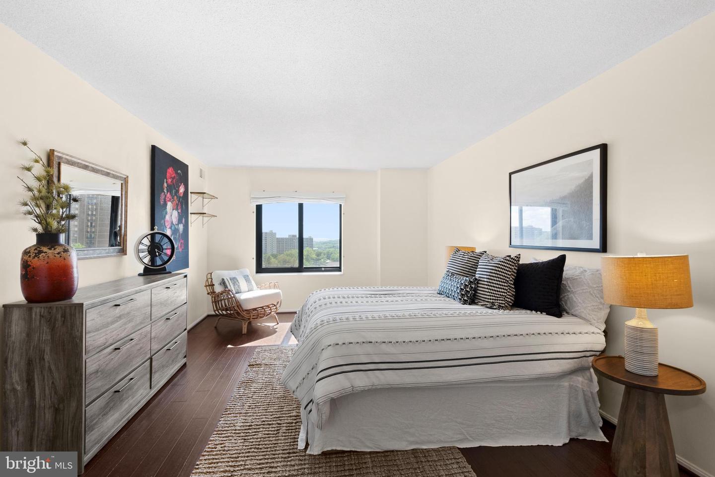 307 YOAKUM PKWY #821, ALEXANDRIA, Virginia 22304, 2 Bedrooms Bedrooms, ,2 BathroomsBathrooms,Residential,For sale,307 YOAKUM PKWY #821,VAAX2045046 MLS # VAAX2045046